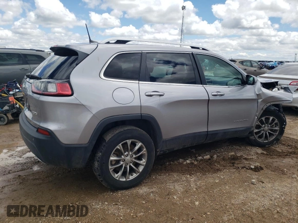 2019 Jeep Cherokee Latitude Plus z VIN 1C4PJMLX5KD331230, wystawiony jako Copart lot #56029515 z przebiegiem 84 912 mil mil oraz Szkoda całkowita • Salvage title. Historia ofert i sprzedaży dostępna na DreamBid. Obrazek 3.