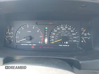1995 Isuzu Rodeo z VIN 4S2CM58V4S4363500, wystawiony jako IAAI lot #41821801 z przebiegiem 94 480 mil mil oraz . Historia ofert i sprzedaży dostępna na DreamBid. Obrazek 7.