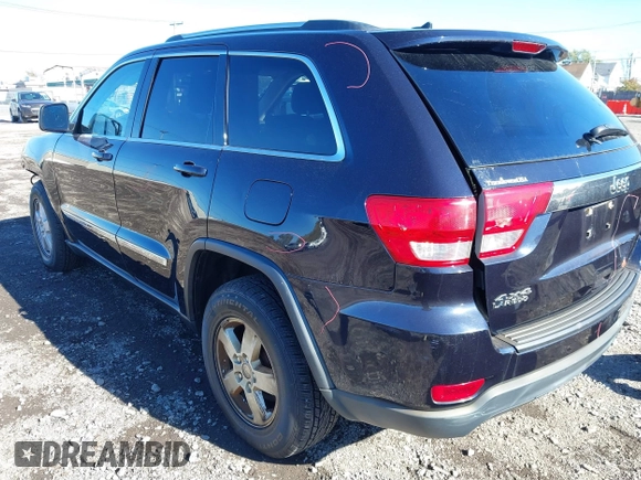 2011 Jeep Grand Cherokee Laredo with VIN 1J4RR4GG1BC547460, listed as a IAAI auction lot 40632674 with 46,745 mi miles and . Bid and sale history available at DreamBid. Image 3.