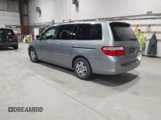 2006 Honda Odyssey EX with VIN 5FNRL38456B101102, listed as a IAAI auction lot 41861721 with 232,819 mi miles. Bid and sale history available at carsss.com. Image 3.