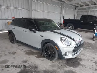 2019 MINI Clubman z VIN WMWLN5C53K2E34830, wystawiony jako IAAI lot #41419983 z przebiegiem 64 716 mil mil oraz . Historia ofert i sprzedaży dostępna na DreamBid. Obrazek 1.