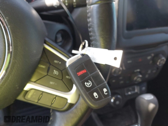 2018 Jeep Renegade Latitude with VIN ZACCJBBB9JPH28867, listed as a IAAI auction lot 41869702 with 70,742 mi miles and . Bid and sale history available at DreamBid. Image 11.