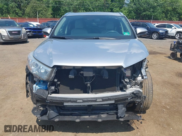2015 Toyota Highlander Limited with VIN 5TDDKRFH1FS095798, listed as a IAAI auction lot 42656704 with 94,764 mi miles and . Bid and sale history available at DreamBid. Image 12.