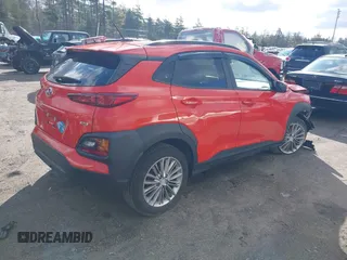 2020 Hyundai Kona SEL with VIN KM8K2CAAXLU574383, listed as a IAAI auction lot 41905273 with 63,882 mi miles and . Bid and sale history available at carsss.com. Image 4.