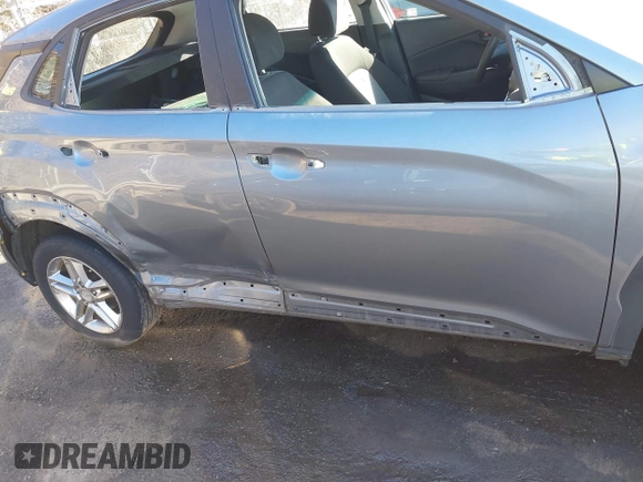 2020 Hyundai Kona SE with VIN KM8K12AA4LU504536, listed as a IAAI auction lot 41423007 with 114,187 mi miles and . Bid and sale history available at carsss.com. Image 14.