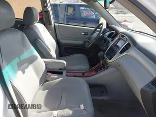 2006 Toyota Highlander z VIN JTEDW21A660002214, wystawiony jako IAAI lot #41273244 z przebiegiem 142 801 mil mil oraz . Historia ofert i sprzedaży dostępna na DreamBid. Obrazek 5.