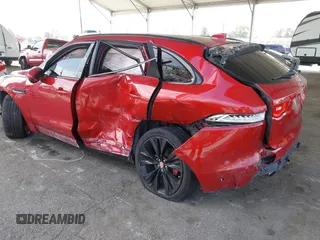 2018 Jaguar F-Pace S z VIN SADCM2FV3JA236643, wystawiony jako IAAI lot #42229247 z przebiegiem 114 654 mil mil oraz . Historia ofert i sprzedaży dostępna na DreamBid. Obrazek 3.
