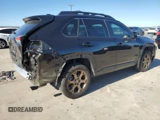 2023 Toyota RAV4 Hybrid XLE with VIN 2T3UWRFV4PW179172, listed as a Copart auction lot 43275055 with 39,753 mi miles and Salvage Title. Bid and sale history available at carsss.com. Image 3.