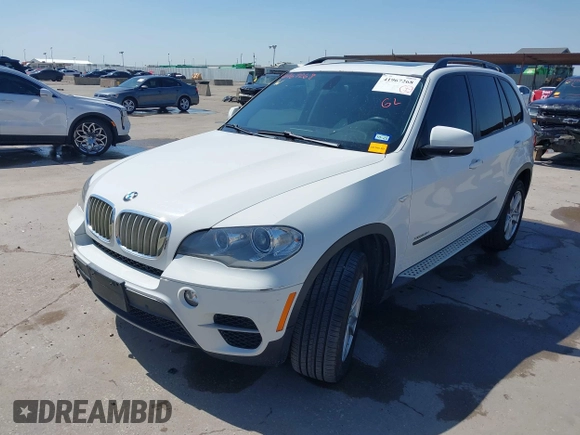 2012 BMW X5 35d z VIN 5UXZW0C57CL672538, wystawiony jako IAAI lot #41967268 z przebiegiem 141 996 mil mil oraz . Historia ofert i sprzedaży dostępna na DreamBid. Obrazek 19.