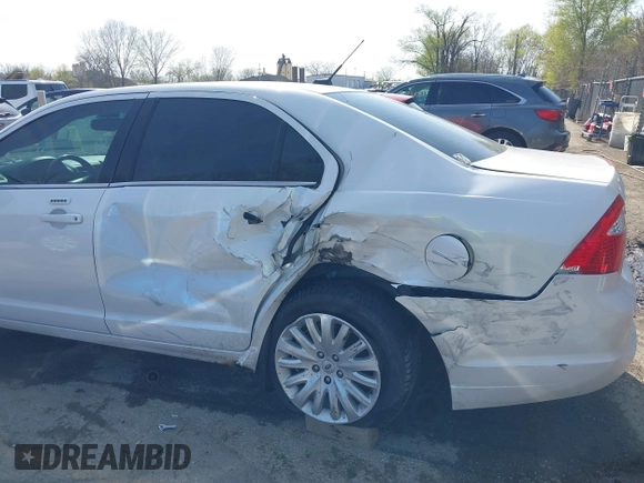 2012 Ford Fusion Hybrid с VIN 3FADP0L31CR325835, выставлен на аукционе IAAI как лот 41982489 с пробегом 124 266 миль миль и . История ставок и продаж доступна на DreamBid. Изображение 6.