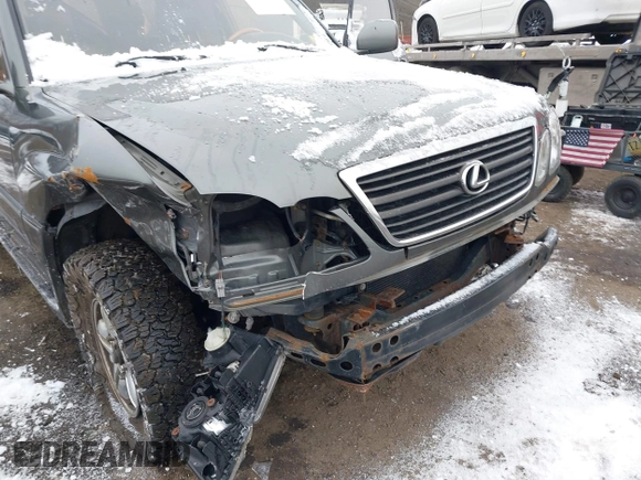 2000 Lexus LX 470 with VIN JT6HT00W9Y0096647, listed as a IAAI auction lot 41376347 with 231,916 mi miles and . Bid and sale history available at DreamBid. Image 6.