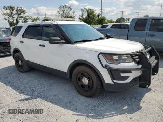 2017 Ford Police Interceptor Utility с VIN 1FM5K8AR5HGD58916, выставлен на аукционе Copart как лот 62308335 с пробегом 73 964 миль миль и Списание • Salvage title. История ставок и продаж доступна на DreamBid. Изображение 4.