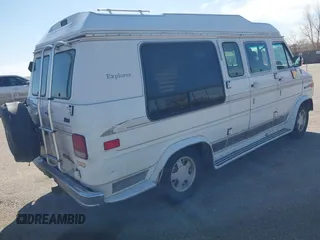 1995 GMC Vandura z VIN 1GDEG25K3SF542874, wystawiony jako IAAI lot #41792770 z przebiegiem 176 778 mil mil oraz . Historia ofert i sprzedaży dostępna na DreamBid. Obrazek 4.