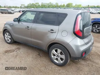 2019 Kia Soul z VIN KNDJN2A28K7662646, wystawiony jako IAAI lot #42246288 z przebiegiem 62 825 mil mil oraz . Historia ofert i sprzedaży dostępna na DreamBid. Obrazek 3.