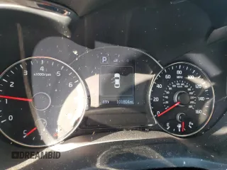 2018 Kia Forte LX with VIN 3KPFK4A71JE281810, listed as a Copart auction lot 48655715 with 101,804 mi miles and Salvage Title. Bid and sale history available at carsss.com. Image 9.