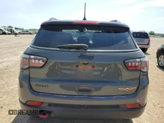 2020 Jeep Compass Trailhawk z VIN 3C4NJDDB7LT118589, wystawiony jako Copart lot #55264435 z przebiegiem 96 330 mil mil oraz Szkoda całkowita • Salvage title. Historia ofert i sprzedaży dostępna na DreamBid. Obrazek 6.
