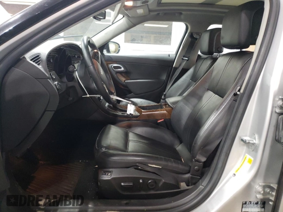 2011 Saab 9-5 Turbo4 z VIN YS3GN4AR5B4007387, wystawiony jako Copart lot #57578455 z przebiegiem 278 323 mil mil oraz Tytuł czysty. Historia ofert i sprzedaży dostępna na DreamBid. Obrazek 7.