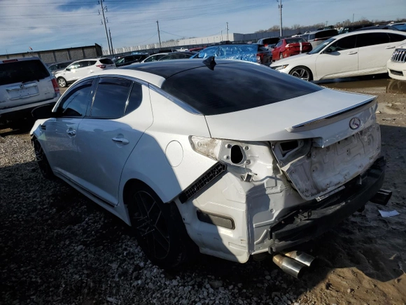 2013 Kia Optima SX with VIN 5XXGR4A66DG111610, listed as a Copart auction lot 84654084 with 172,072 mi miles and Salvage title. Bid and sale history available at DreamBid. Image 2.