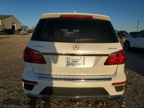 2015 Mercedes-Benz GL-Class GL 550 with VIN 4JGDF7DE9FA467835, listed as a Copart auction lot 83979504 with 108,098 mi miles and Salvage Title. Bid and sale history available at carsss.com. Image 6.