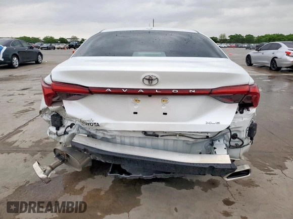 2022 Toyota Avalon XLE z VIN 4T1JZ1FB5NU077449, wystawiony jako Copart lot #53559685 z przebiegiem 38 969 mil mil oraz Szkoda całkowita • Salvage title. Historia ofert i sprzedaży dostępna na DreamBid. Obrazek 6.