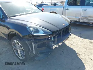 2023 Porsche Cayenne z VIN WP1AA2AY7PDA09992, wystawiony jako IAAI lot #41728738 z przebiegiem 22 226 mil mil oraz . Historia ofert i sprzedaży dostępna na DreamBid. Obrazek 18.