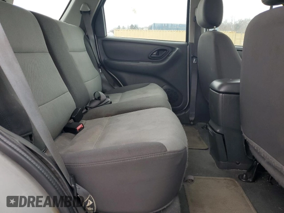 2004 Ford Escape XLS with VIN 1FMYU02164KA15802, listed as a Copart auction lot 43437495 with 255,846 mi miles and Clean Title. Bid and sale history available at DreamBid. Image 11.
