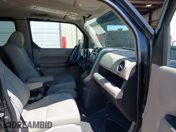 2009 Honda Element EX z VIN 5J6YH18779L000862, wystawiony jako IAAI lot #42330085 z przebiegiem 196 666 mil mil oraz . Historia ofert i sprzedaży dostępna na DreamBid. Obrazek 5.