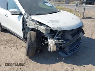 2015 Nissan Rogue S with VIN 5N1AT2MLXFC921298, listed as a IAAI auction lot 40944210 with 231,087 mi miles. Bid and sale history available at carsss.com. Image 6.