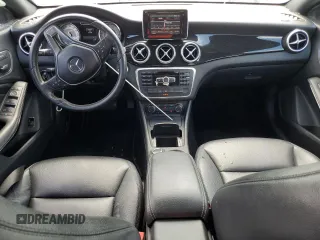 2014 Mercedes-Benz CLA 250 с VIN WDDSJ4EB2EN049904, выставлен на аукционе Copart как лот 61496405 с пробегом 67 438 миль миль и Списание • Salvage title. История ставок и продаж доступна на DreamBid. Изображение 8.
