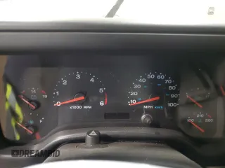 2004 Jeep Wrangler X z VIN 1J4FA39S64P789243, wystawiony jako Copart lot #56286185 z przebiegiem Nie podano mil oraz Nie do naprawy • Non repairable. Historia ofert i sprzedaży dostępna na DreamBid. Obrazek 9.