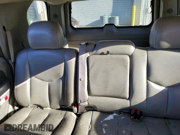 2003 GMC Yukon SLT with VIN 1GKEC13Z63R264339, listed as a Copart auction lot 46139455 with 341,649 mi miles and Salvage Title. Bid and sale history available at carsss.com. Image 10.