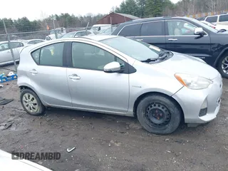 2012 Toyota Prius One with VIN JTDKDTB32C1506109, listed as a IAAI auction lot 41934981 with 276,982 mi miles. Bid and sale history available at carsss.com. Image 14.