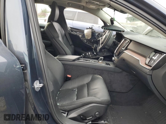 2024 Volvo S60 Plus Dark Theme z VIN 7JRL12FL9RG308054, wystawiony jako Copart lot #87840475 z przebiegiem 11 680 mil mil oraz Szkoda całkowita • Salvage title. Historia ofert i sprzedaży dostępna na DreamBid. Obrazek 7.