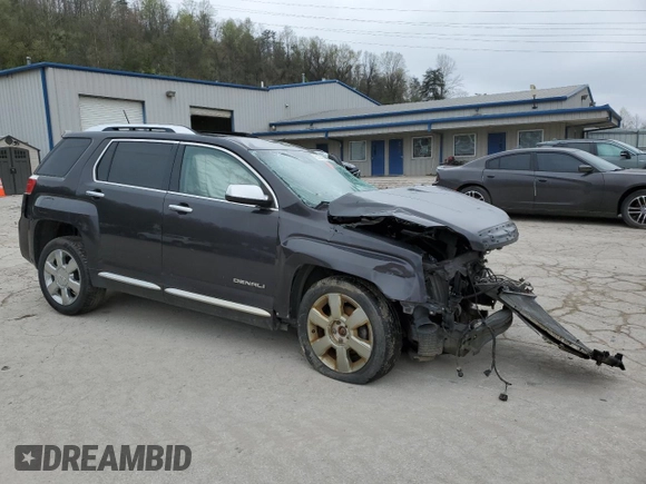2014 GMC Terrain Denali z VIN 2GKFLZE38E6226427, wystawiony jako Copart lot #52758705 z przebiegiem 123 785 mil mil oraz Szkoda całkowita • Salvage title. Historia ofert i sprzedaży dostępna na DreamBid. Obrazek 4.