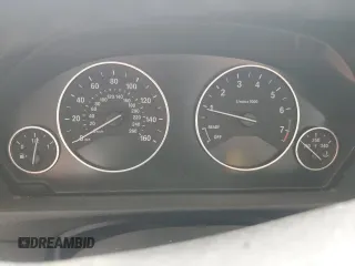 2013 BMW 3 Series 328i xDrive с VIN WBA3B5G50DNS03790, выставлен на аукционе Copart как лот 64799365 с пробегом Не указан миль и Списание • Salvage title. История ставок и продаж доступна на DreamBid. Изображение 9.