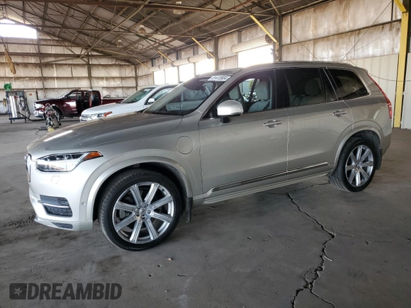 2017 Volvo XC90 Inscription with VIN YV4BC0PL8H1120647, listed as a Copart auction lot 81413904 with 170,590 mi miles and Clean Title. Bid and sale history available at carsss.com. Image 1.