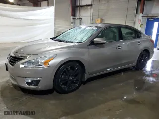 2013 Nissan Altima 3.5 SV with VIN 1N4BL3AP4DC155707, listed as a Copart auction lot 44794015 with 136,409 mi miles and Clean Title. Bid and sale history available at carsss.com. Image 1.