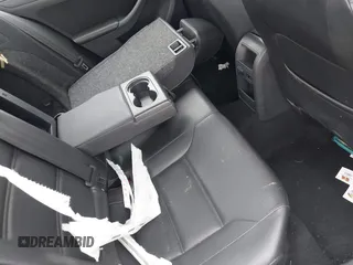 2014 Volkswagen Jetta SE z VIN 3VWD17AJ8EM326015, wystawiony jako IAAI lot #42027359 z przebiegiem 75 436 mil mil oraz . Historia ofert i sprzedaży dostępna na DreamBid. Obrazek 8.