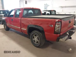 1999 GMC New Sierra 1500 SLE with VIN 1GTEK19T9XE502246, listed as a IAAI auction lot 42035971 with 351,757 mi miles. Bid and sale history available at carsss.com. Image 3.