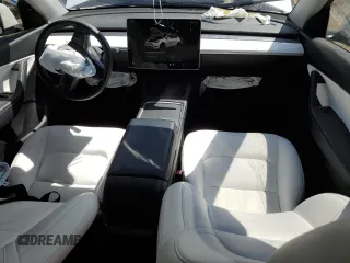 2022 Tesla Model Y Long Range z VIN 7SAYGDEEXNF455766, wystawiony jako Copart lot #49641685 z przebiegiem 51 142 mil mil oraz Szkoda całkowita • Salvage title. Historia ofert i sprzedaży dostępna na DreamBid. Obrazek 8.