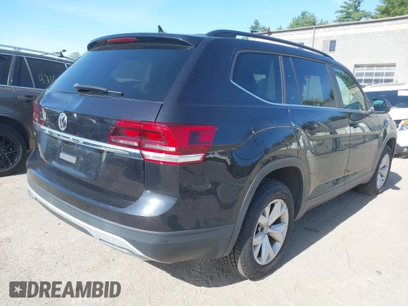 2020 Volkswagen Atlas SE z VIN 1V2DP2CAXLC500309, wystawiony jako IAAI lot #42168053 z przebiegiem 38 511 mil mil oraz . Historia ofert i sprzedaży dostępna na DreamBid. Obrazek 4.