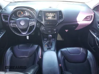 2019 Jeep Cherokee Altitude с VIN 1C4PJMLX3KD408306, выставлен на аукционе Copart как лот 83896874 с пробегом 128 054 миль миль и Списание • Salvage title. История ставок и продаж доступна на DreamBid. Изображение 8.