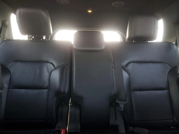 2016 Ford Explorer XLT z VIN 1FM5K8D85GGC56971, wystawiony jako Copart lot #54338825 z przebiegiem 151 420 mil mil oraz Szkoda całkowita • Salvage title. Historia ofert i sprzedaży dostępna na DreamBid. Obrazek 10.