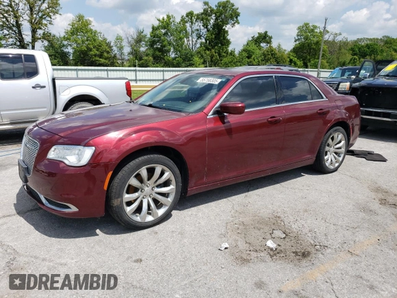 2016 Chrysler 300 Anniversary Edition z VIN 2C3CCAAG4GH194600, wystawiony jako Copart lot #55758305 z przebiegiem 135 810 mil mil oraz Szkoda całkowita • Salvage title. Historia ofert i sprzedaży dostępna na DreamBid. Obrazek 1.