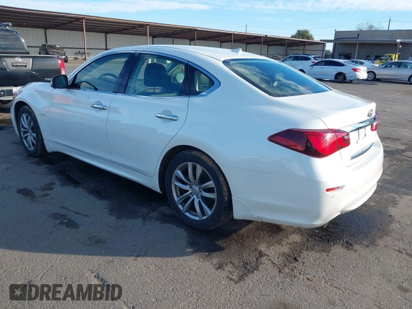 2016 Infiniti Q70 with VIN JN1EY1APXGM470039, listed as a IAAI auction lot 41331470 with 62,831 mi miles and . Bid and sale history available at DreamBid. Image 3.