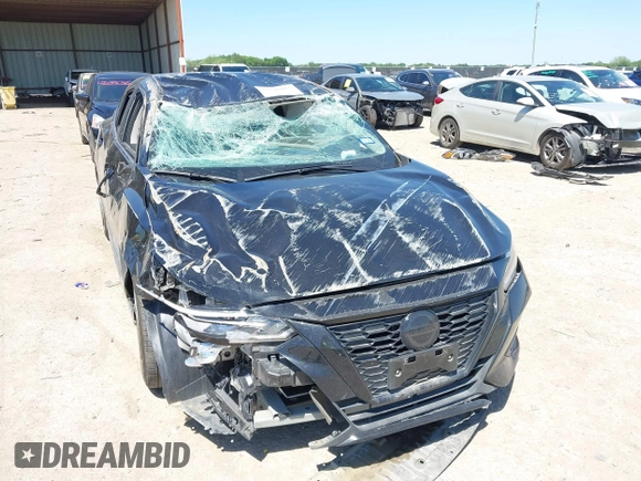 2022 Nissan Sentra SR z VIN 3N1AB8DV0NY313438, wystawiony jako IAAI lot #42076992 z przebiegiem Nie podano mil oraz . Historia ofert i sprzedaży dostępna na DreamBid. Obrazek 6.