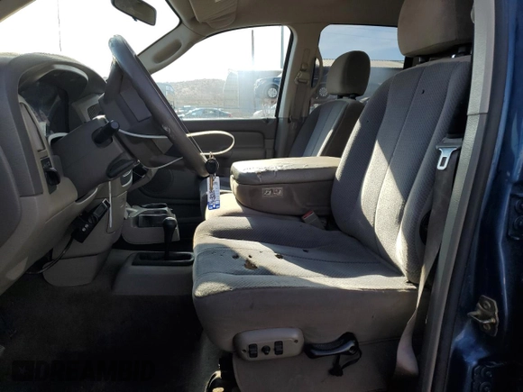 2005 Dodge 2500 SLT z VIN 3D7KS28C85G834667, wystawiony jako Copart lot #55074255 z przebiegiem 115 912 mil mil oraz Szkoda całkowita • Salvage title. Historia ofert i sprzedaży dostępna na DreamBid. Obrazek 7.