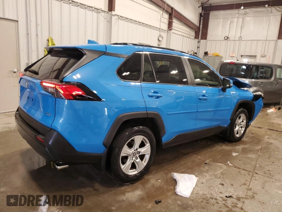 2019 Toyota RAV4 XLE with VIN JTMW1RFV5KD511746, listed as a Copart auction lot 51341375 with 33,535 mi miles and Salvage Title. Bid and sale history available at carsss.com. Image 3.