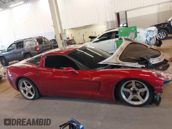 2005 Chevrolet Corvette with VIN 1G1YY24U755114259, listed as a IAAI auction lot 41312843 with 57,254 mi miles. Bid and sale history available at carsss.com. Image 14.