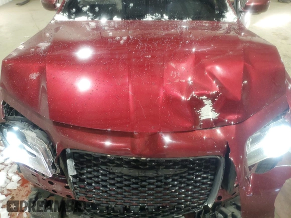 2019 Chrysler 300 S z VIN 2C3CCAGG1KH632103, wystawiony jako Copart lot #44541055 z przebiegiem 113 501 mil mil oraz Szkoda całkowita • Salvage title. Historia ofert i sprzedaży dostępna na DreamBid. Obrazek 11.